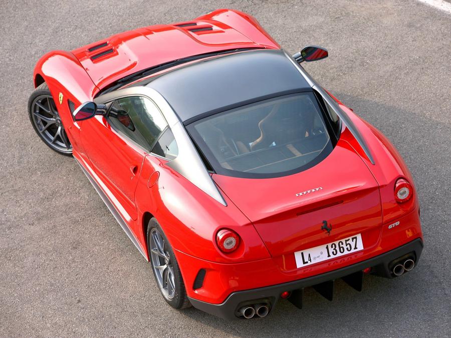  Ferrari 599 GTO 2010 года  (фото 8 из 39)